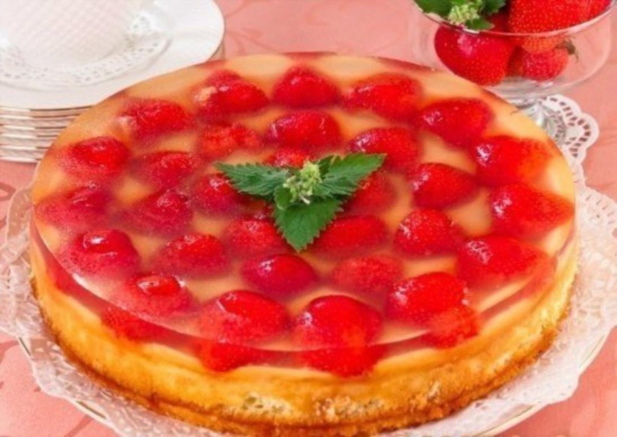 ЖЕЛЕЙНЫЙ тортик с клубникой