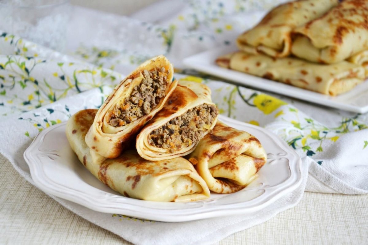 Блинчики с грибами и сыром
