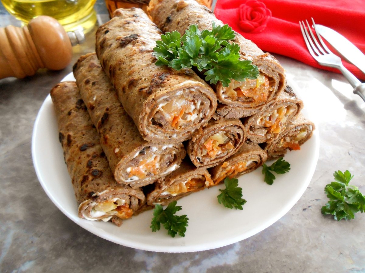 Блинчики печеночные с фисташками