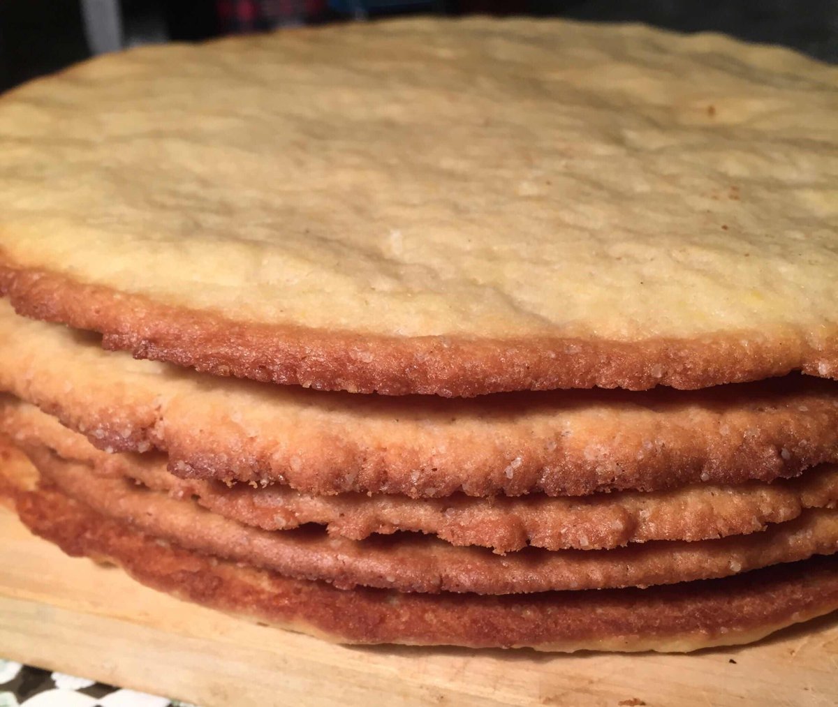 Заливной пирог с клубникой