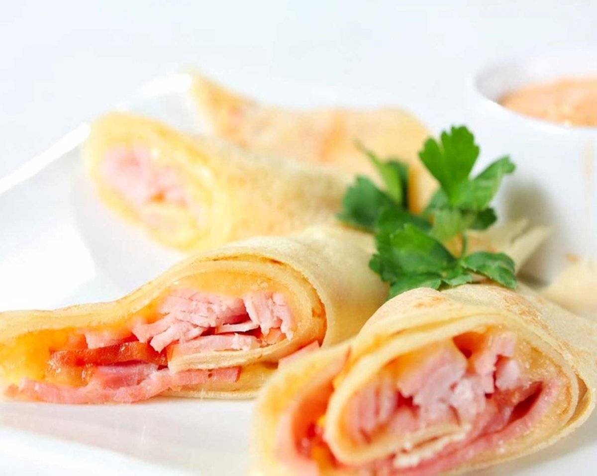 Блины с ветчиной и сыром
