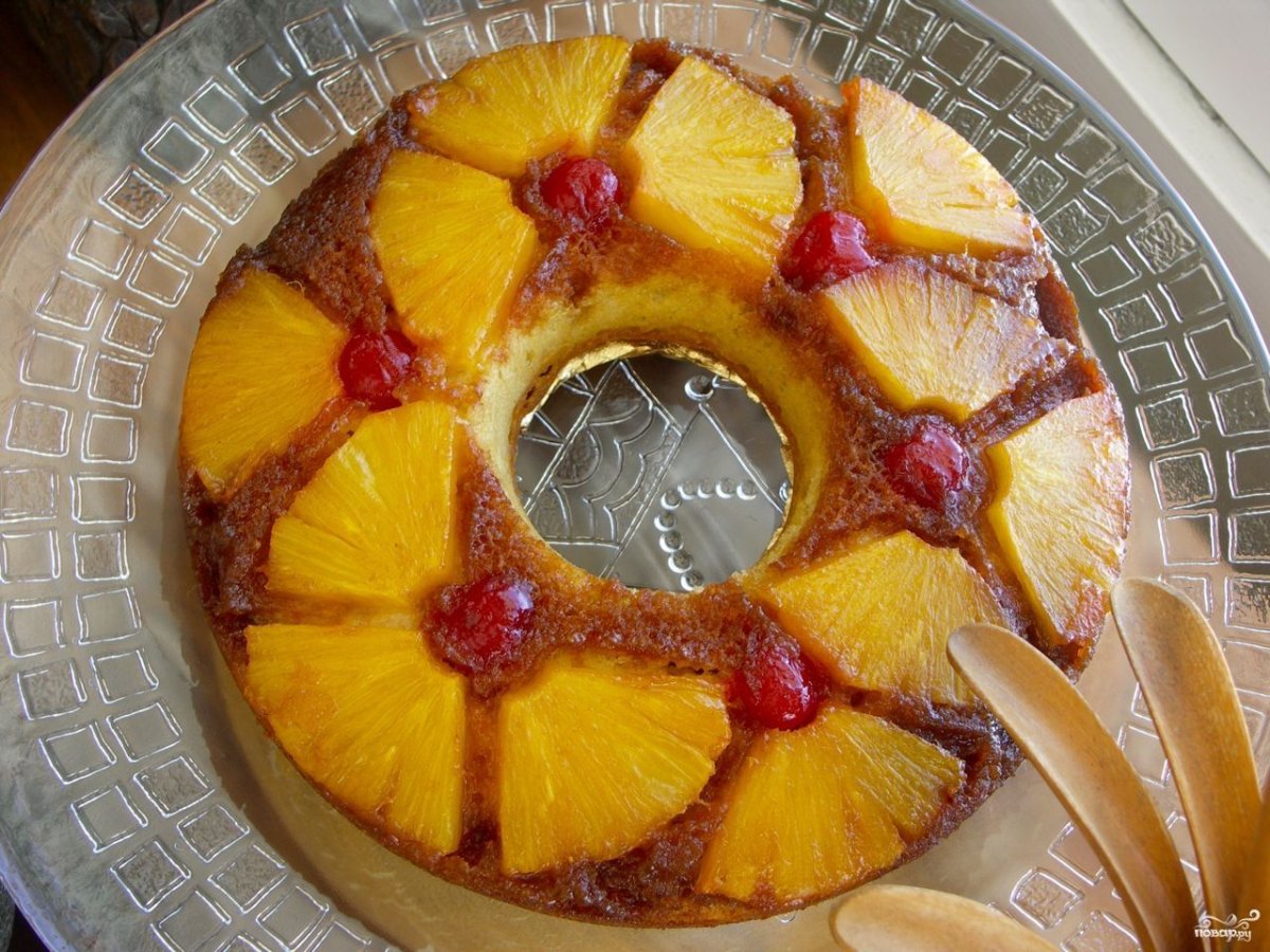Пирог с ананасами