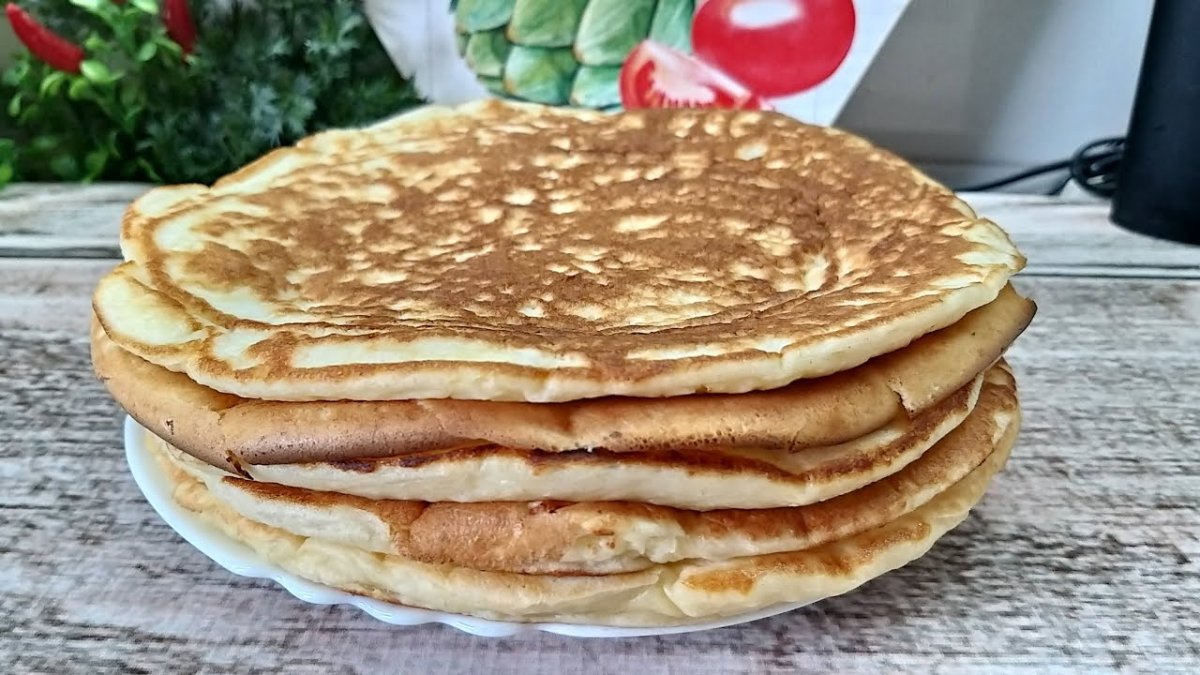 Блины на молоке с дырочками тонкие