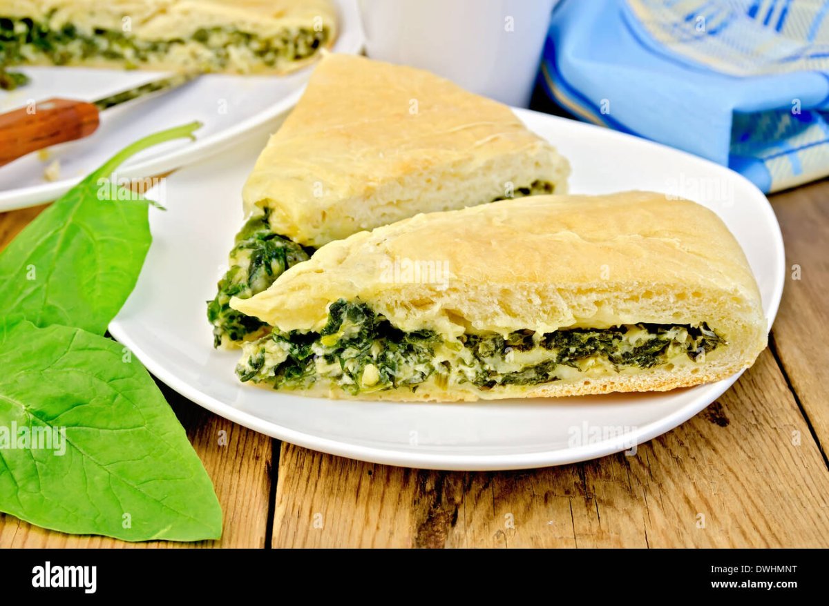 Заливной пирог с яйцом и зеленым луком