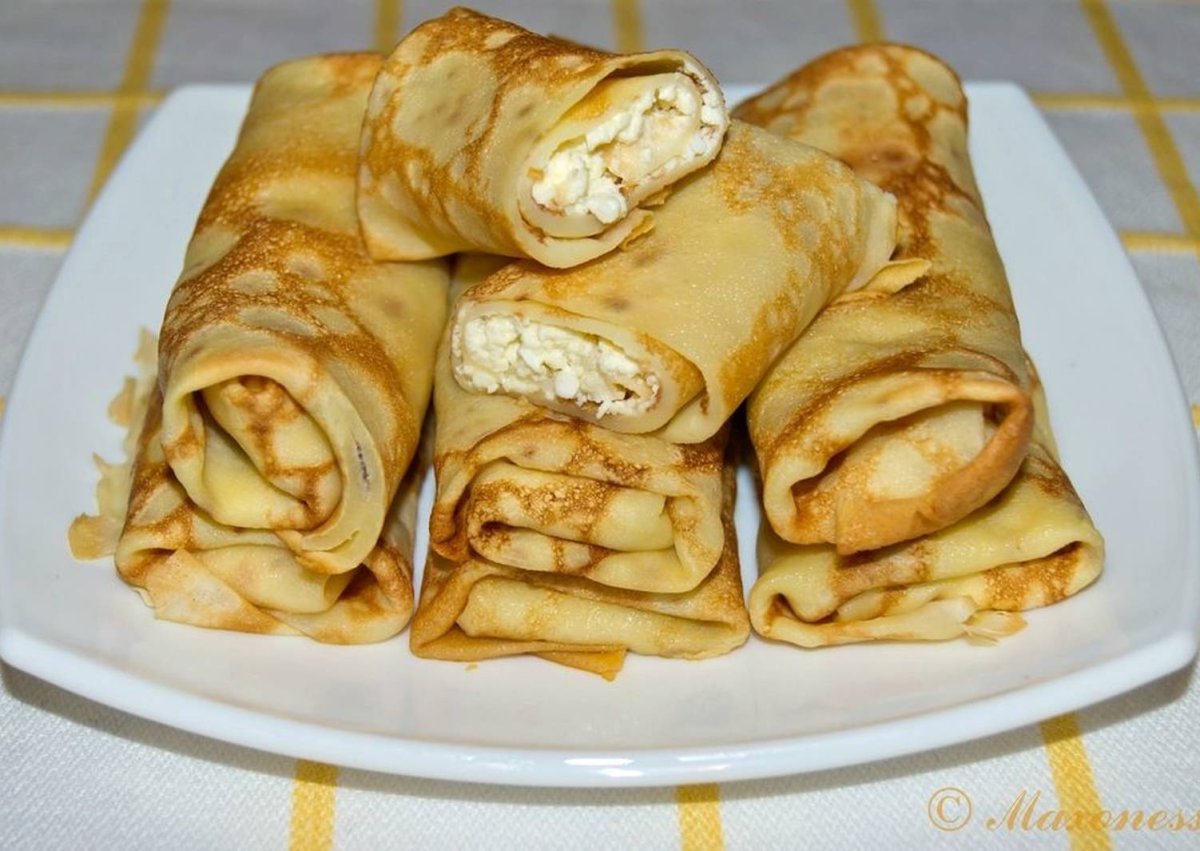 Блины с грибами и сыром