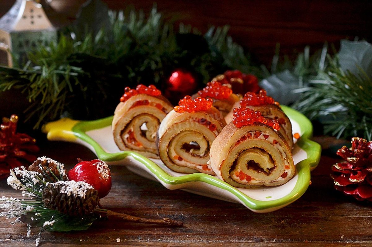 Блинные рулетики с икрой
