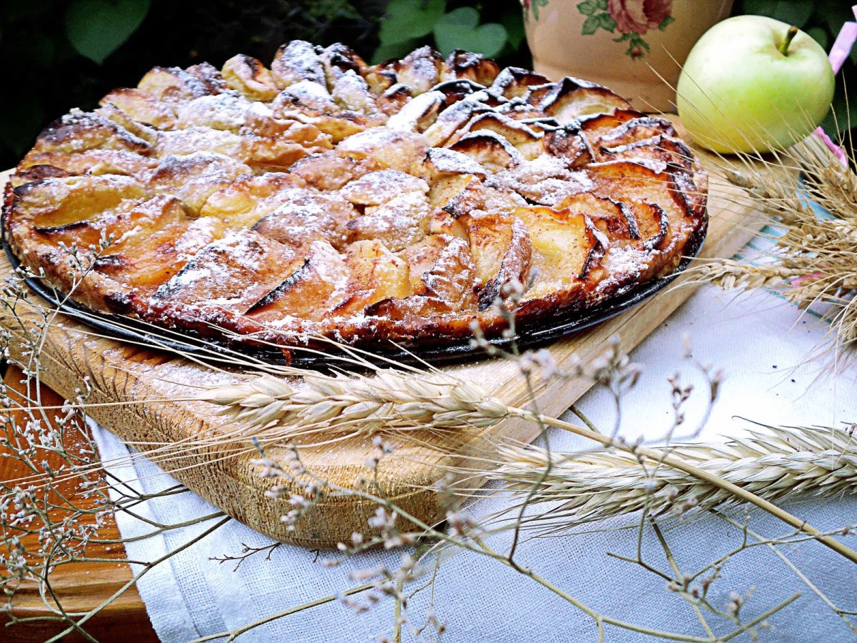 Нормандский пирог с яблоками