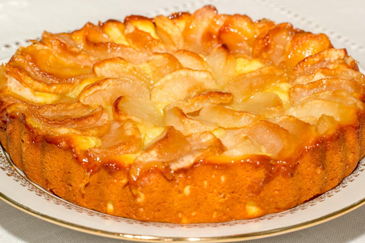 Пирог шарлотка с капустой