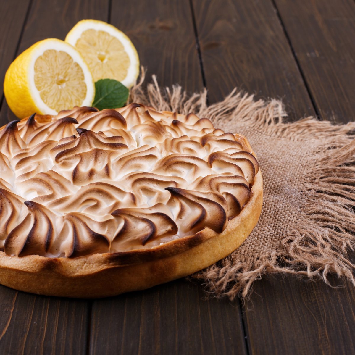 Чай с пирогами и пирожными