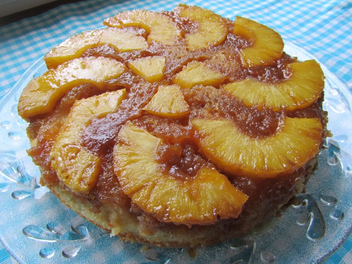 Pineapple upside down Cake