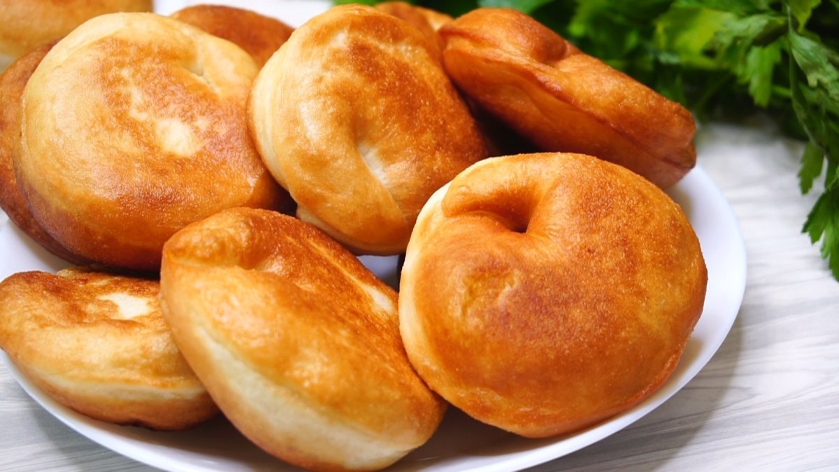 Круглые жареные пирожки