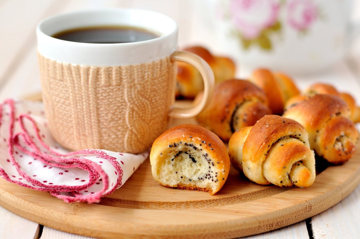 Плюшки с чаем