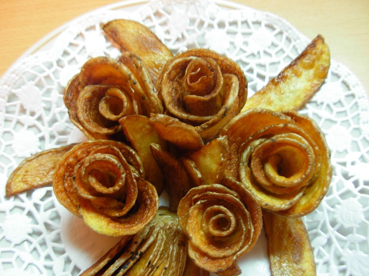 Яблочный пирог с розочками