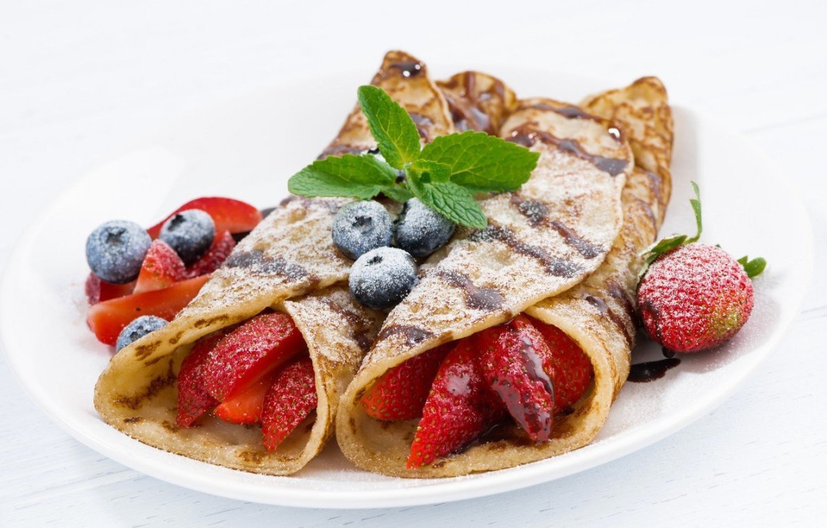 Блинчики с клубникой