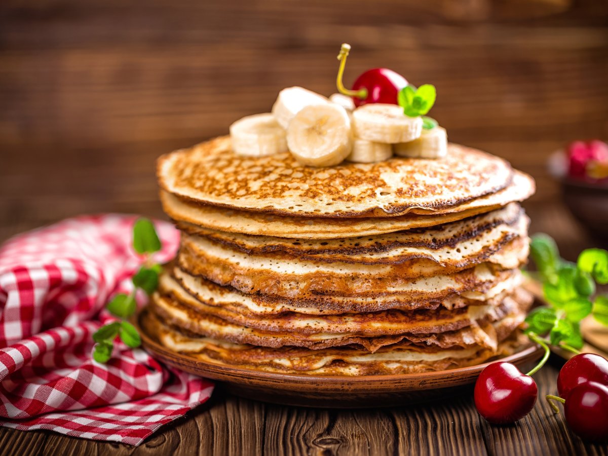 Яблочные оладьи с корицей