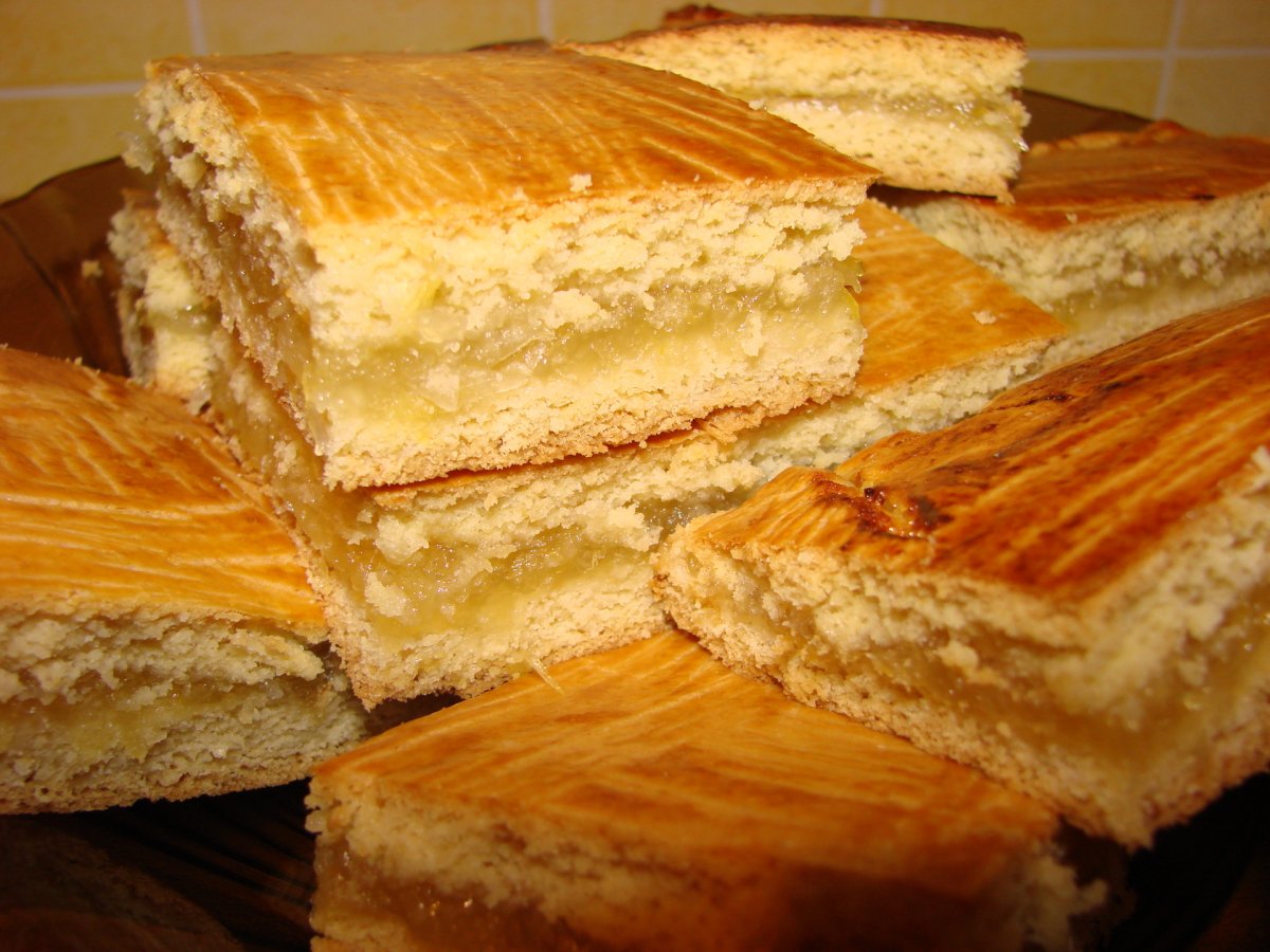 Пирог с лимонной начинкой