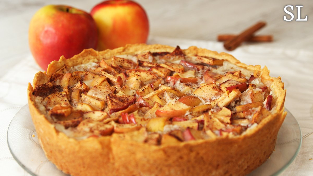 Ленивая шарлотка с яблоками