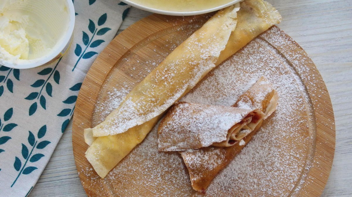 Блинчики с капустой и яйцом