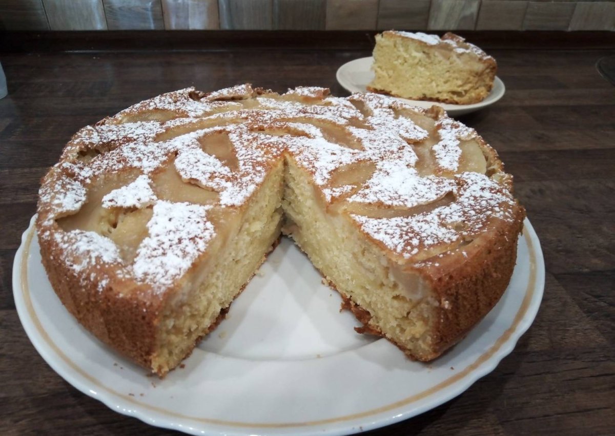 Шарлотка с яблоками Юлии Высоцкой
