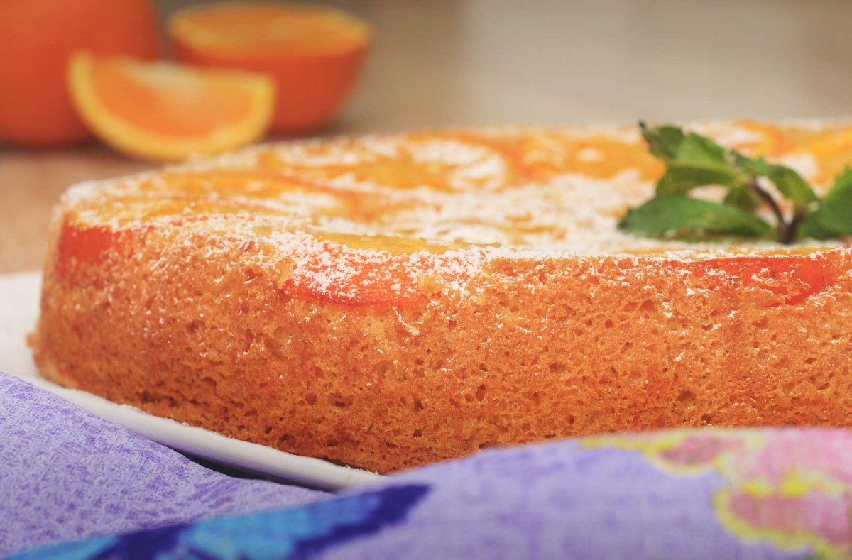 Кусок пирога с яблоками