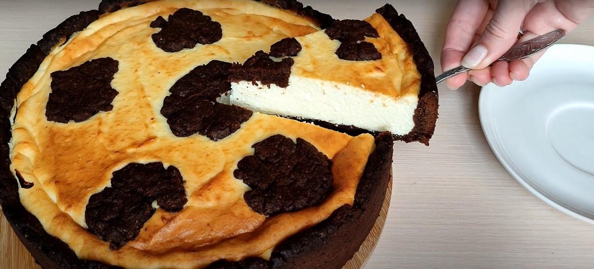 Пирог с творогом и персиками