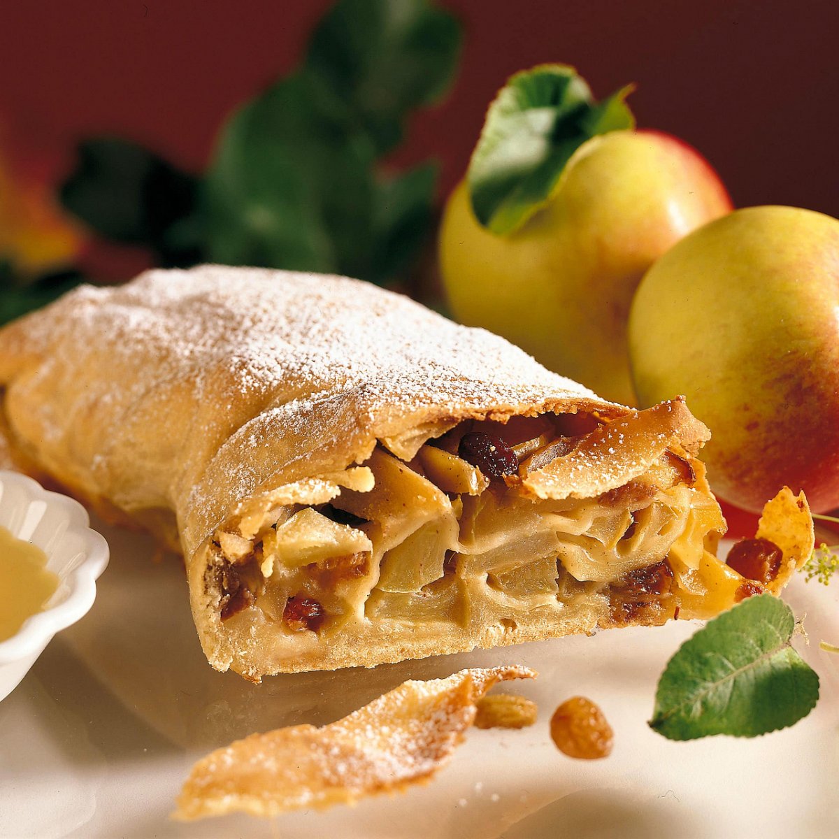 Яблочный штрудель (Apfelstrudel)