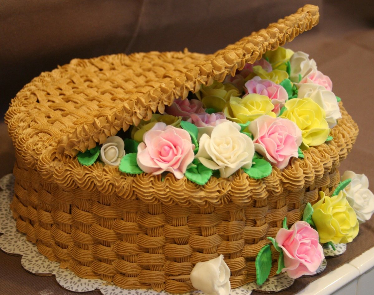Корзина с пирожками