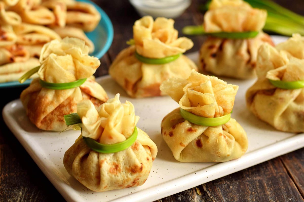 Блинные мешочки с начинкой