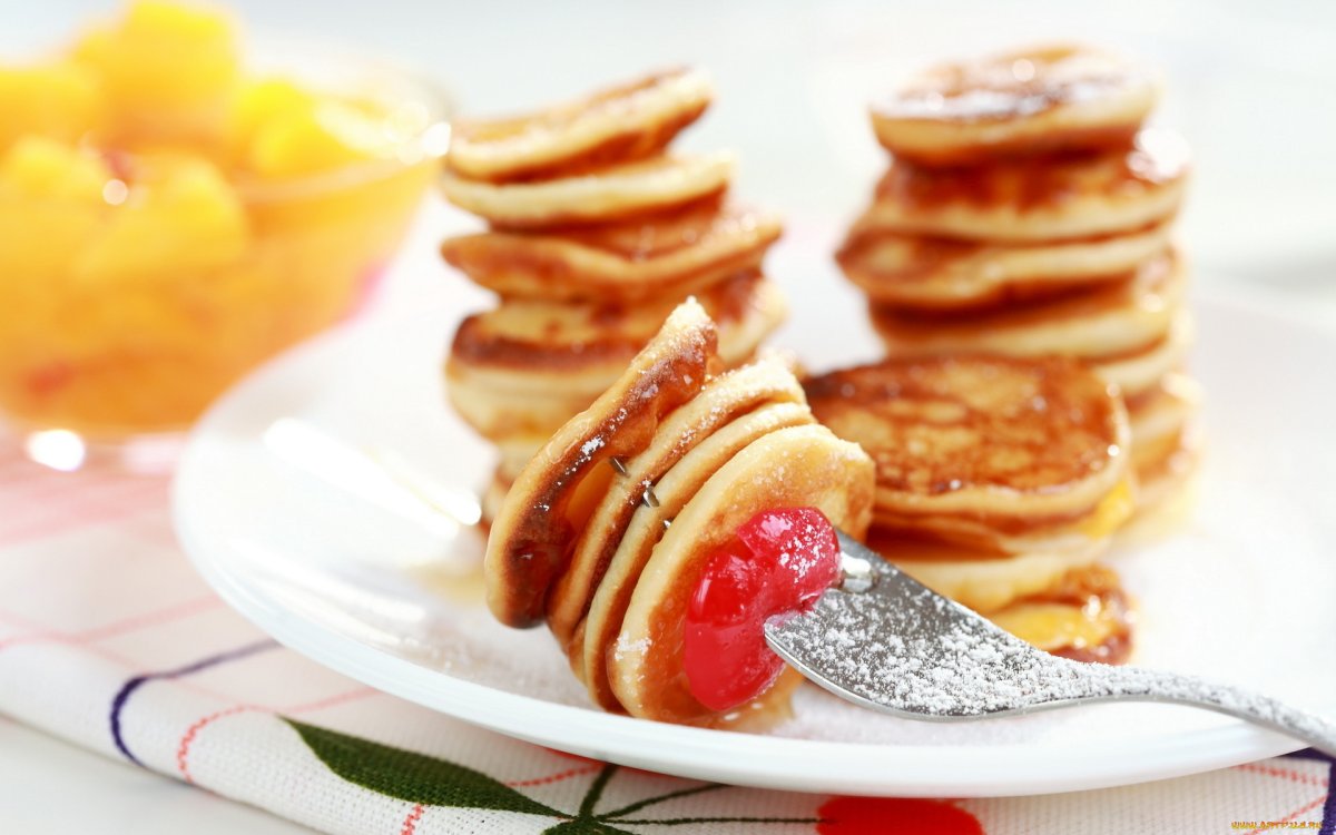Apple Cinnamon blini