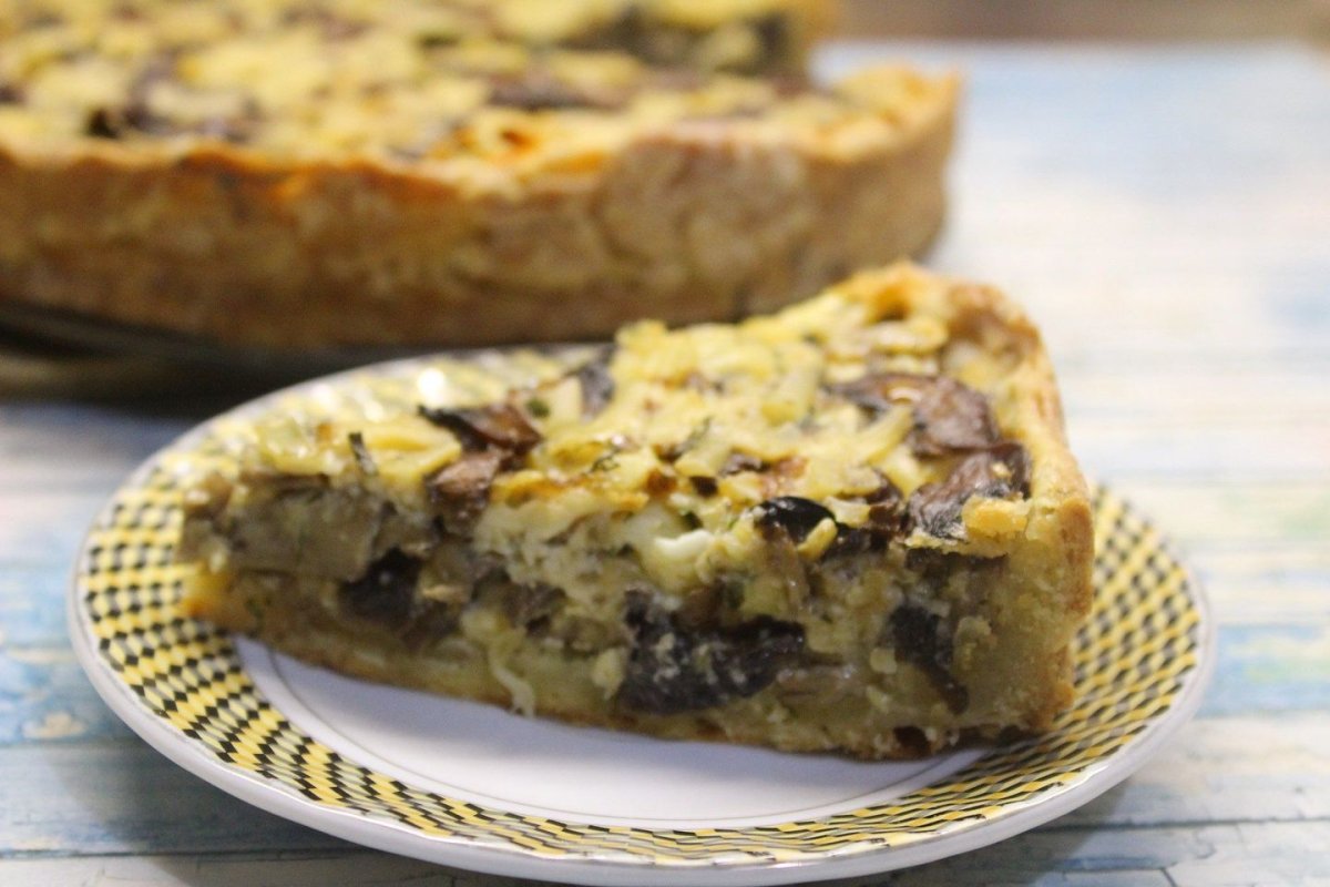 Пирог с картофелем и грибами