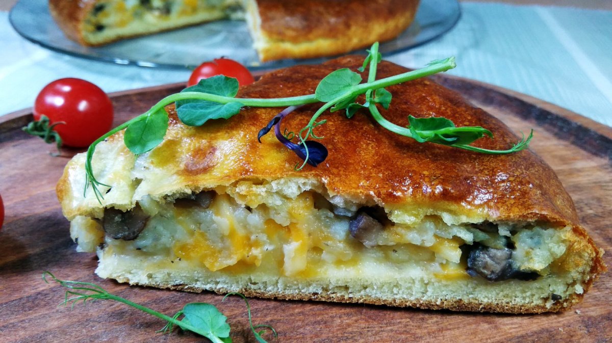 Пирог с курицей и шампиньонами