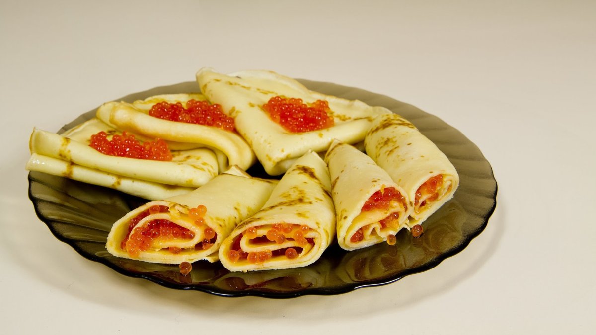 Блинчики фаршированные яйцом