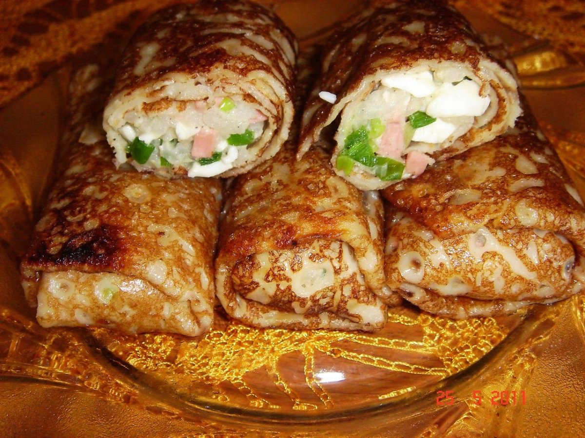 Яичные блинчики с курицей и грибами
