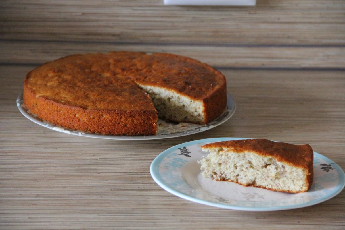 Банановый пирог без сахара и муки