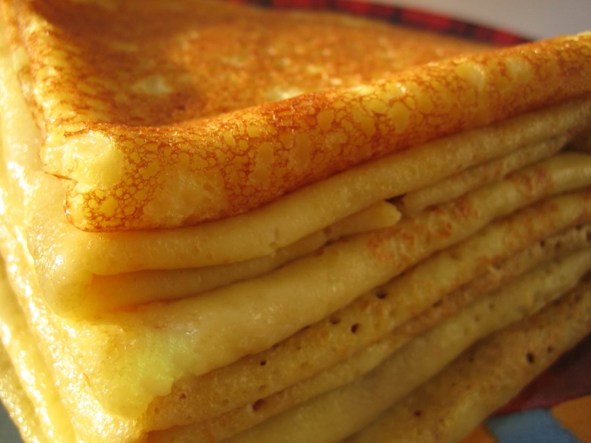 Блинчики с черничным джемом