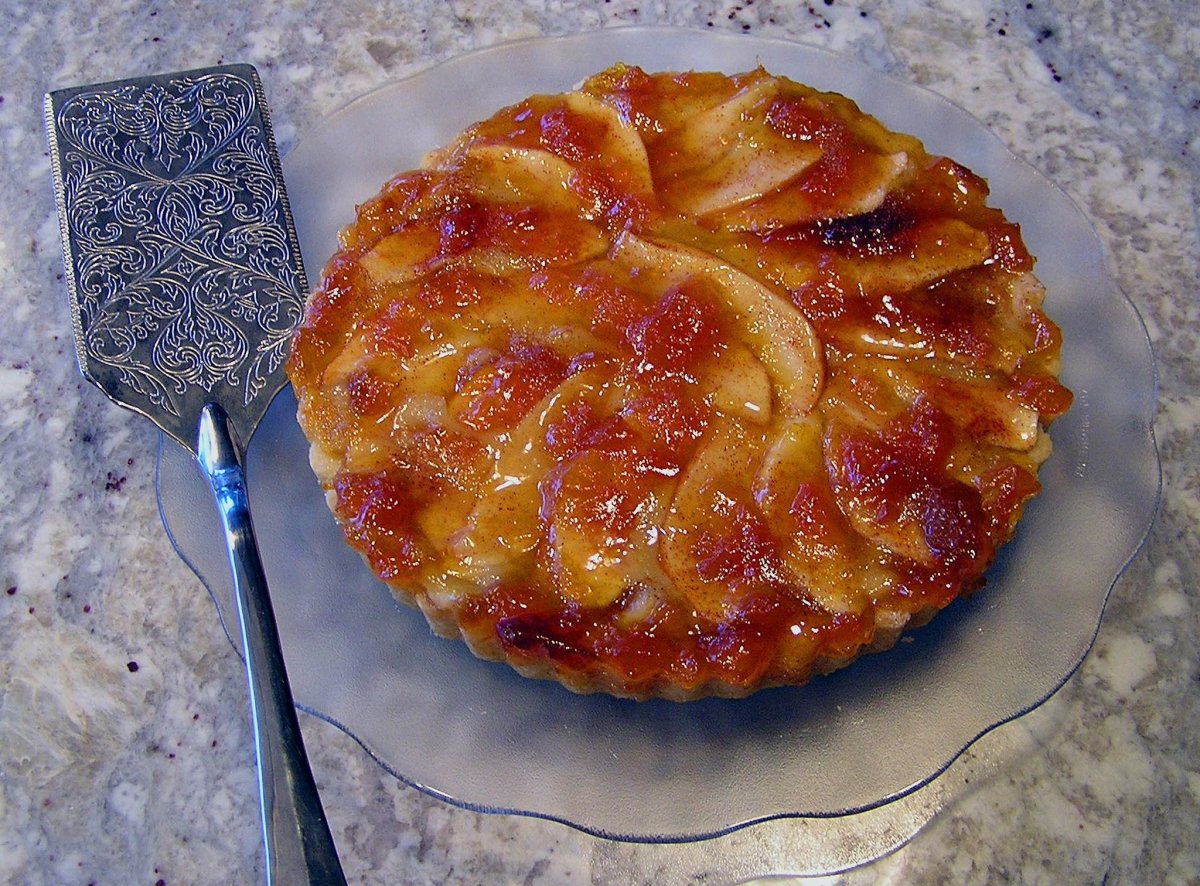 Пирог с творогом и персиками