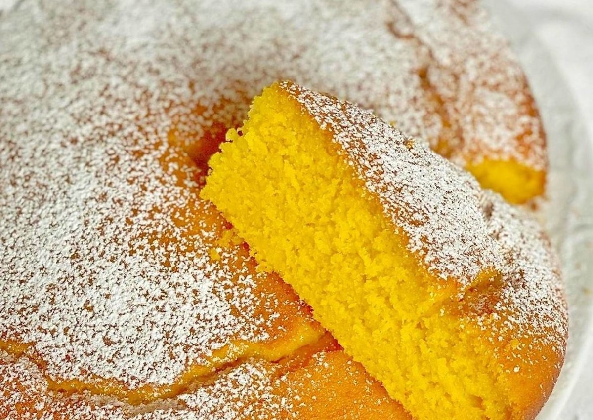Шарлотка из яблок