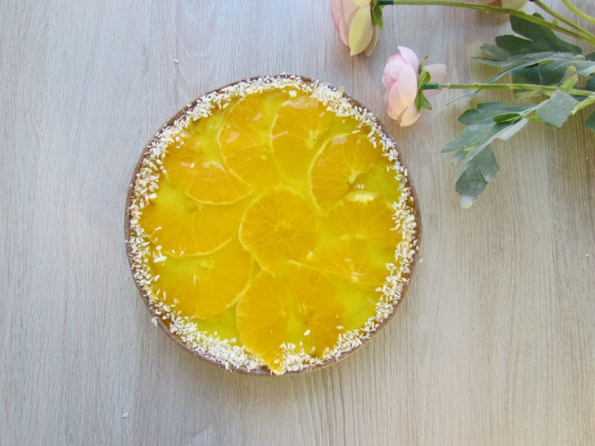 Шарлотка с карамелизированными грушами