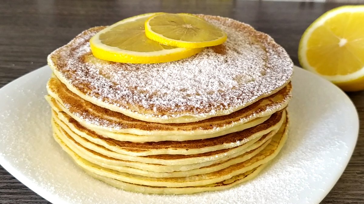 Блины с лимоном и сахаром