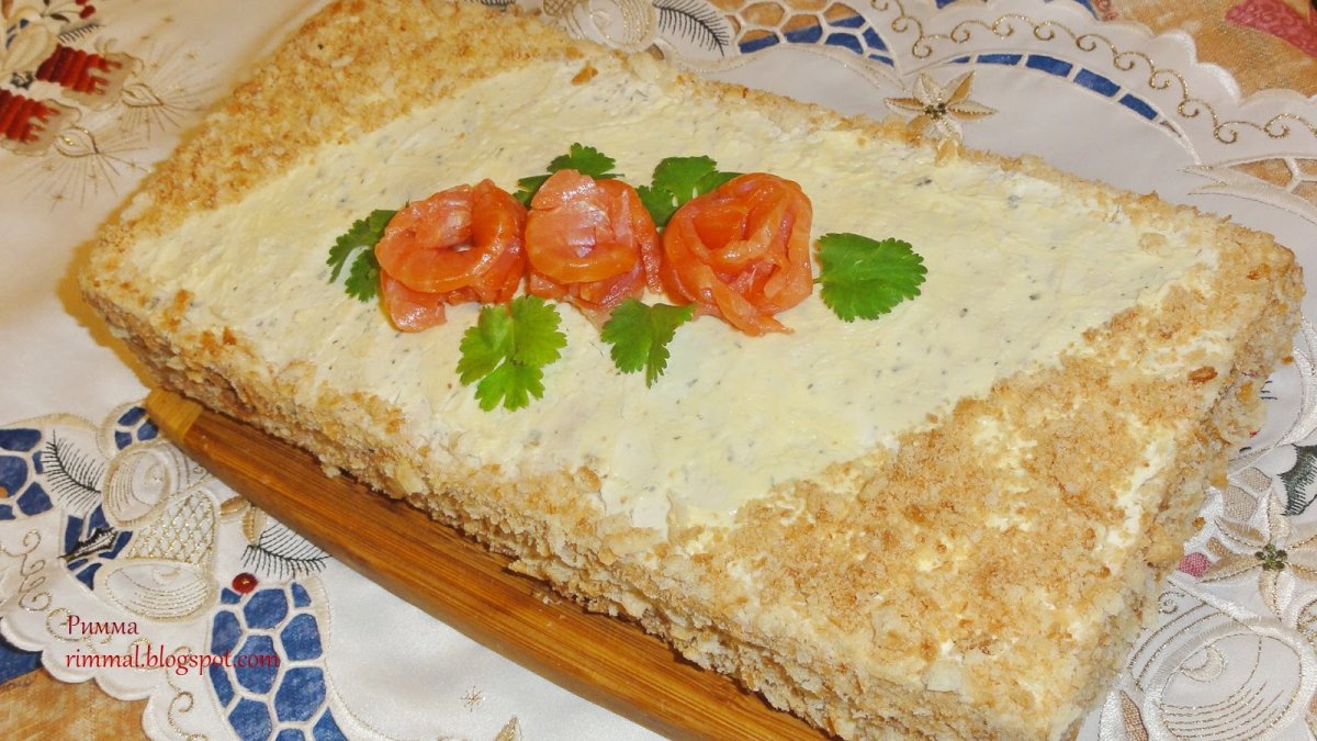 Пирог с горбушей консервированной
