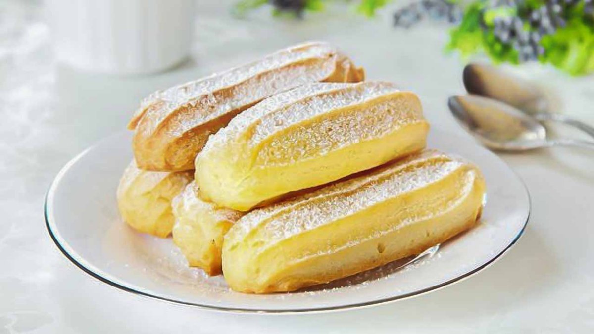 Заварные эклеры со сгущенкой