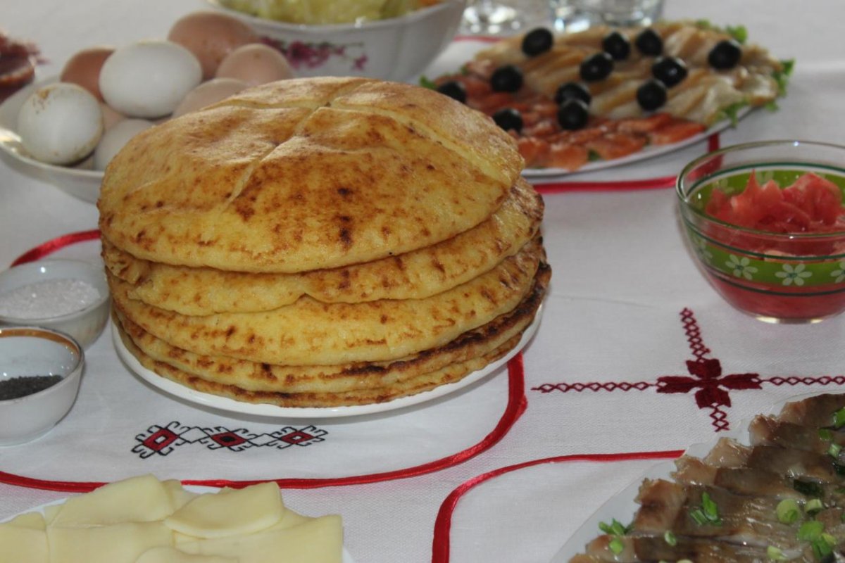 Блины с икрой