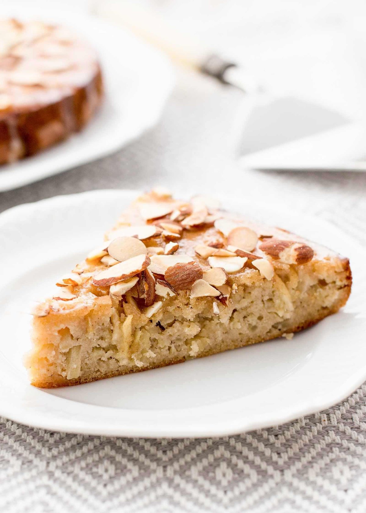 Шарлотка из овсяной муки