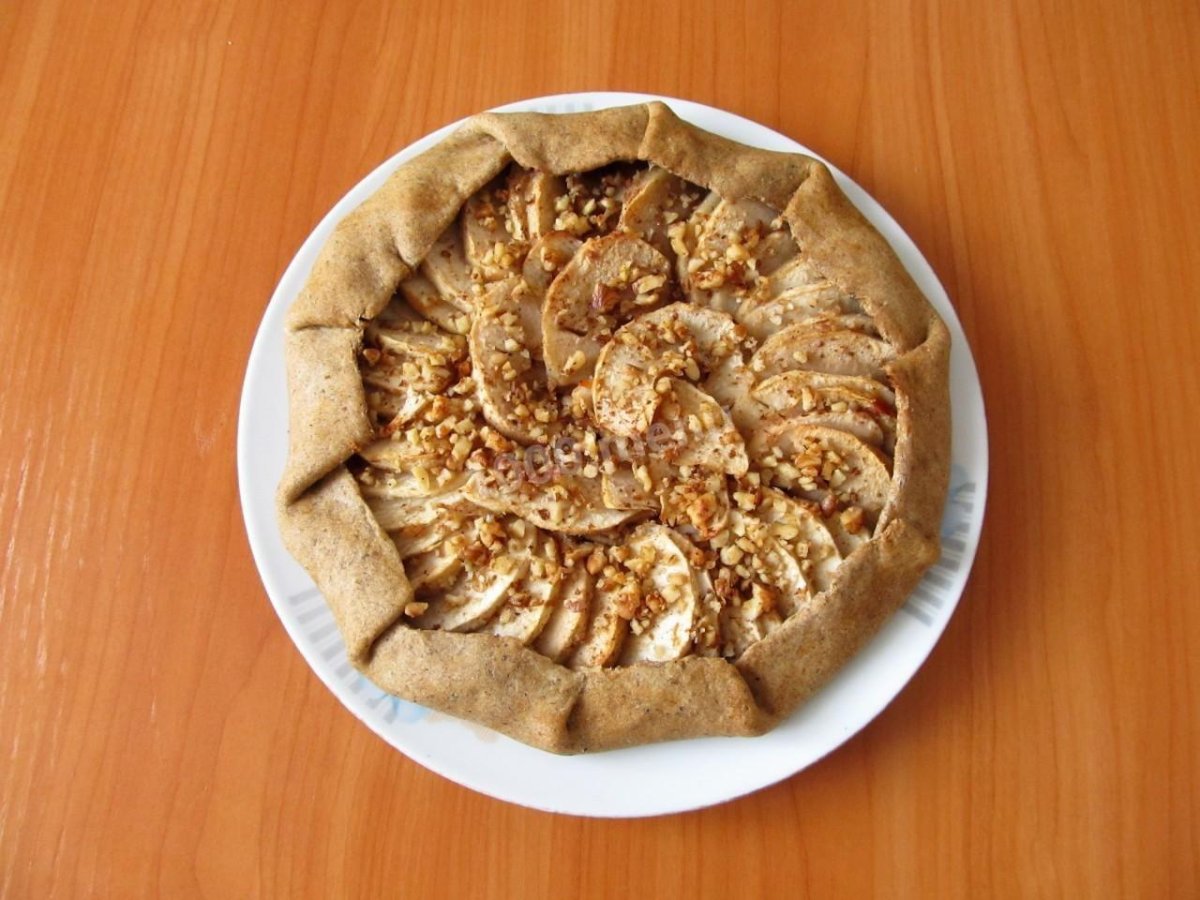 Сдобный пирог с яблоками