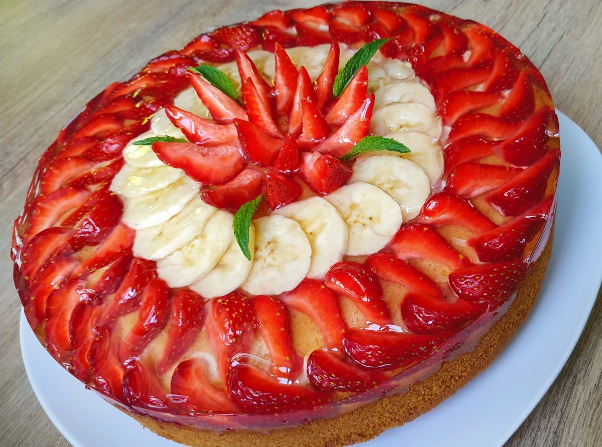 Пирог с клубникой