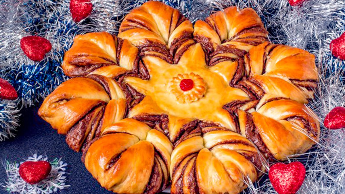 Пирог с лимонами сверху