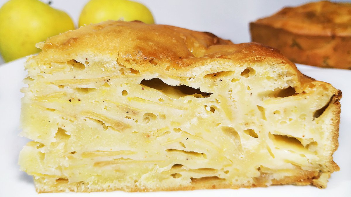 Пирог с цельными яблоками