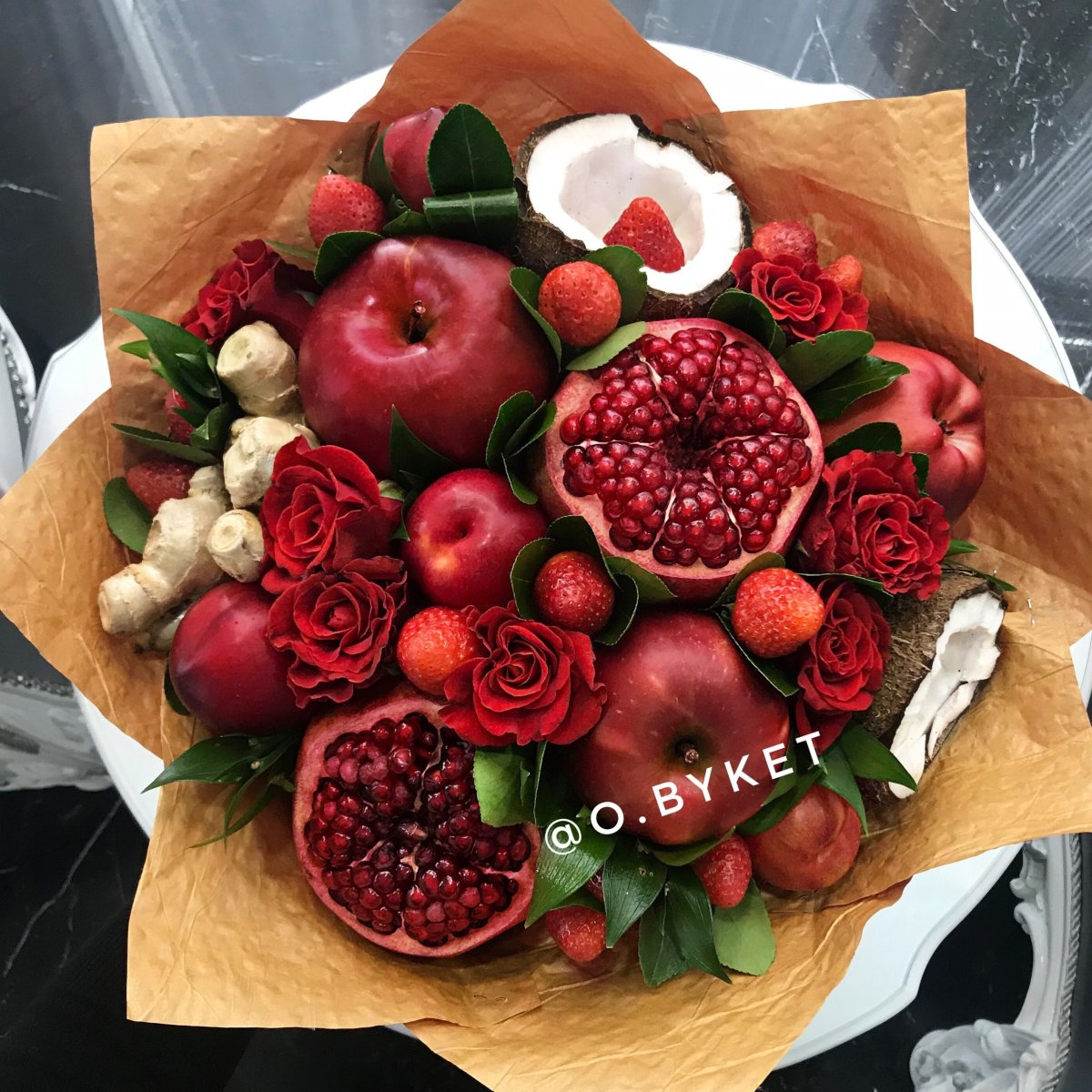 Букет из хурмы и мандаринов