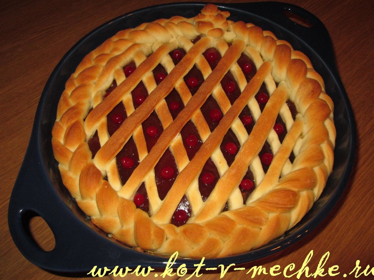 Творожный кекс с вишней