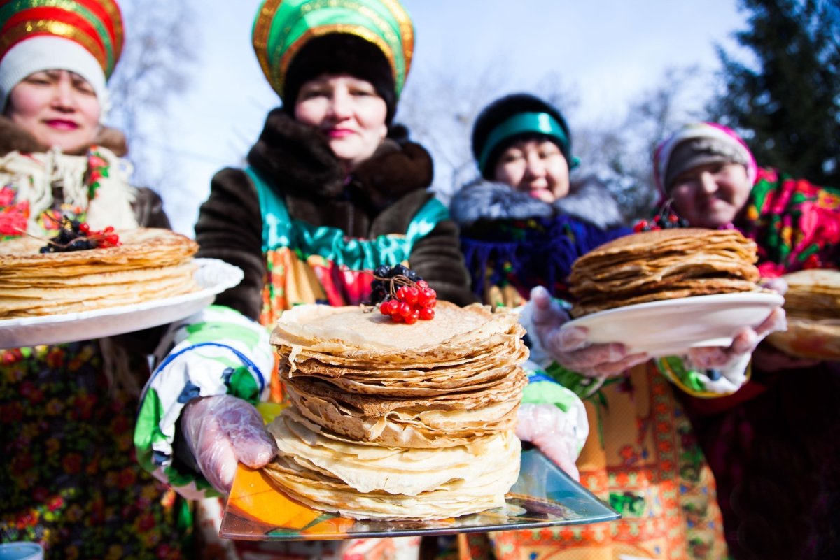 Чаепитие с блинами
